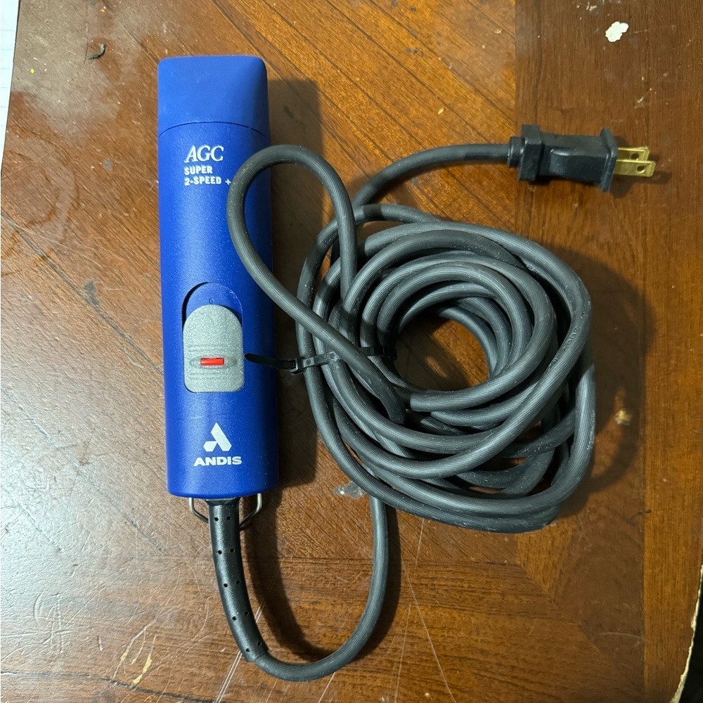 Andis AGC 2 Speed Grooming Clippers